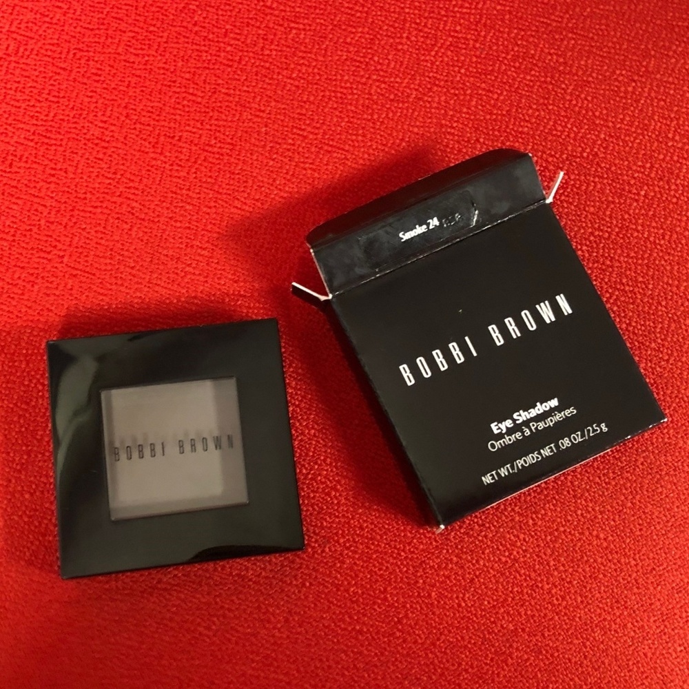 New! Bobbi Brown Eye Shadow in Smoke- 24
